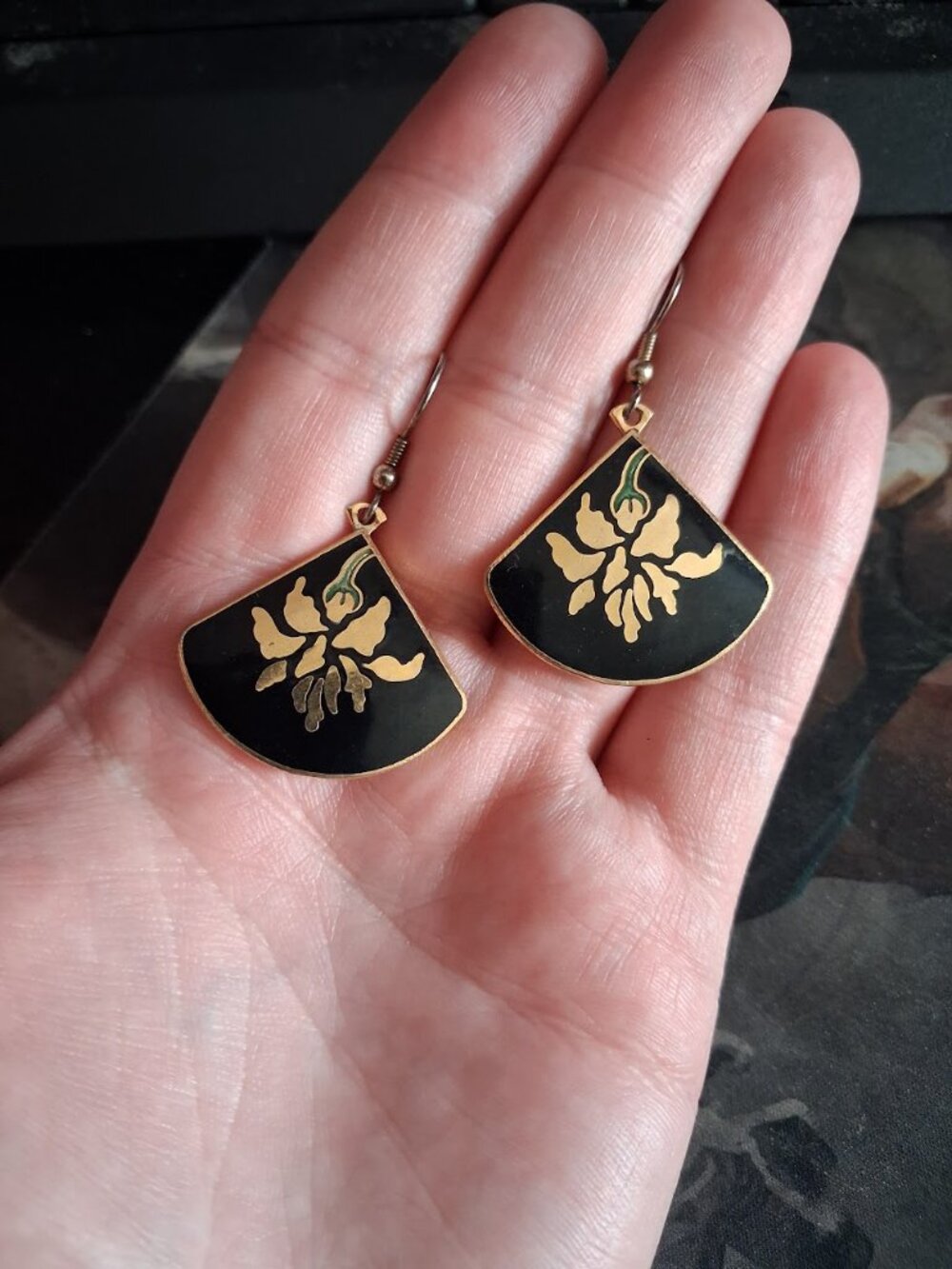 Vintage Floral style dangle earrings